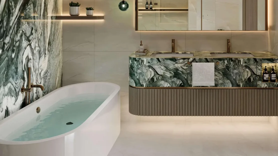 Hilton Residences Al Raha Beach bathroom